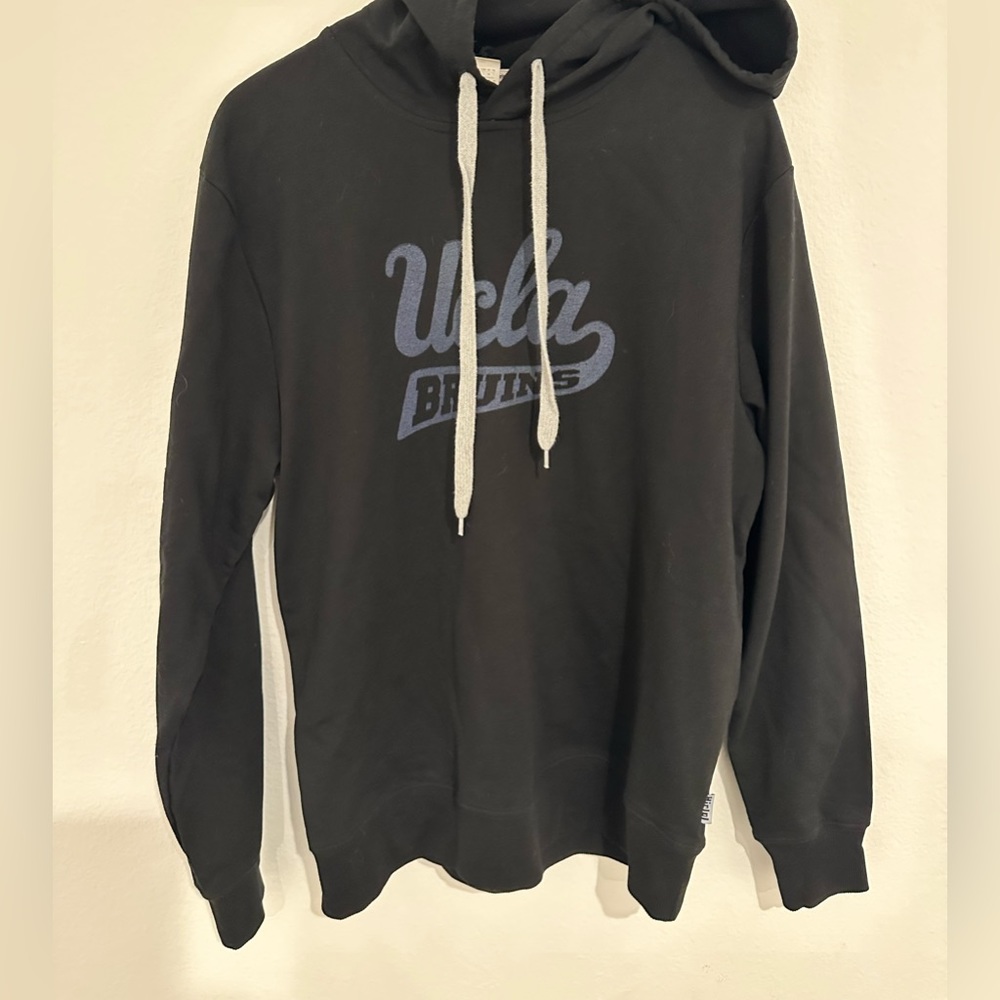 Dark blue/black unisex Hiclol UCLA Bruins hoodie. Size medium